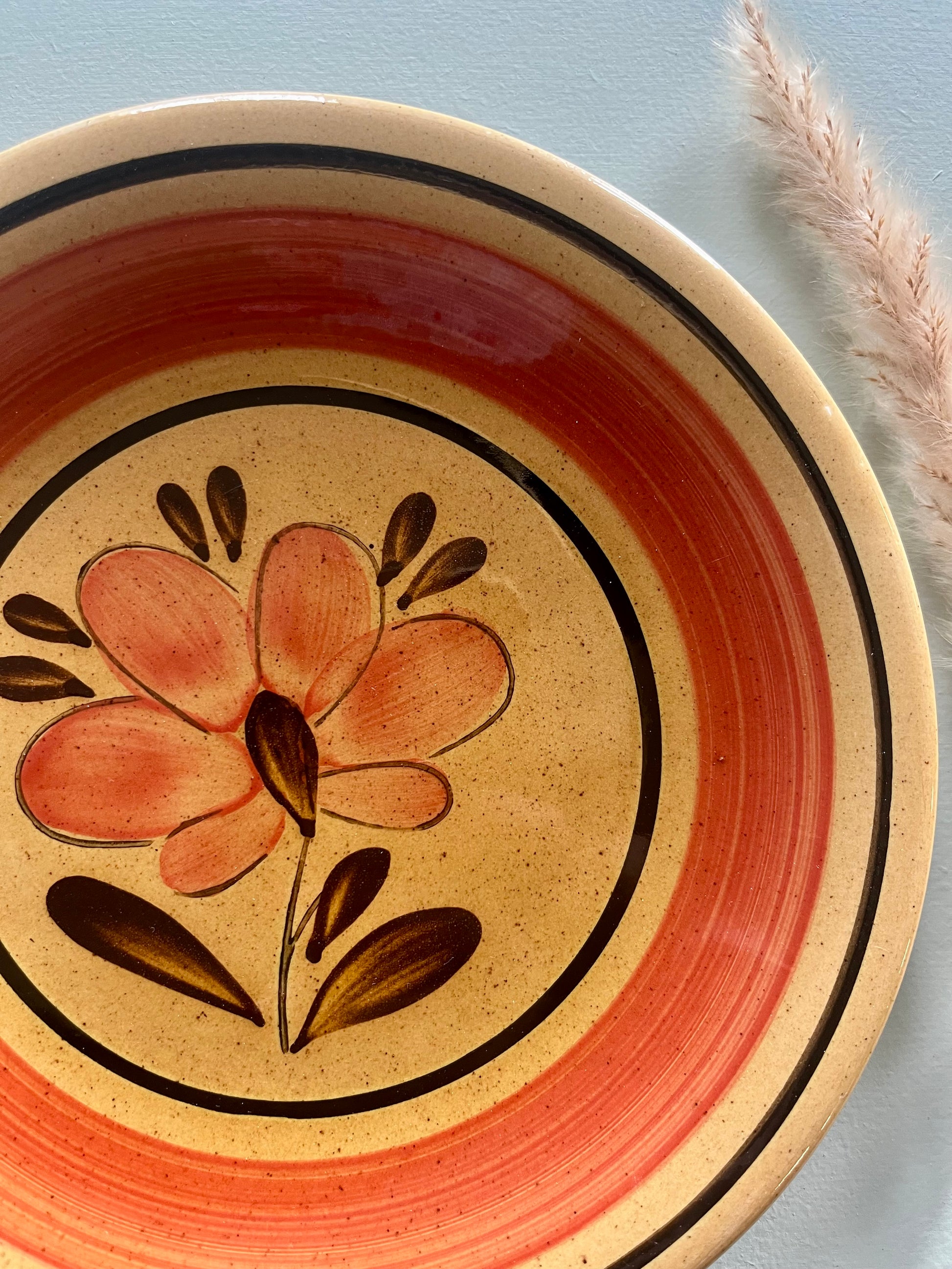 Assiettes en céramique motif fleur  Vaisselle Patine