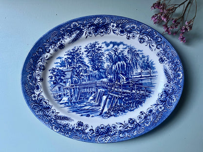 Plat de service anglais motifs bleus « Churchill »