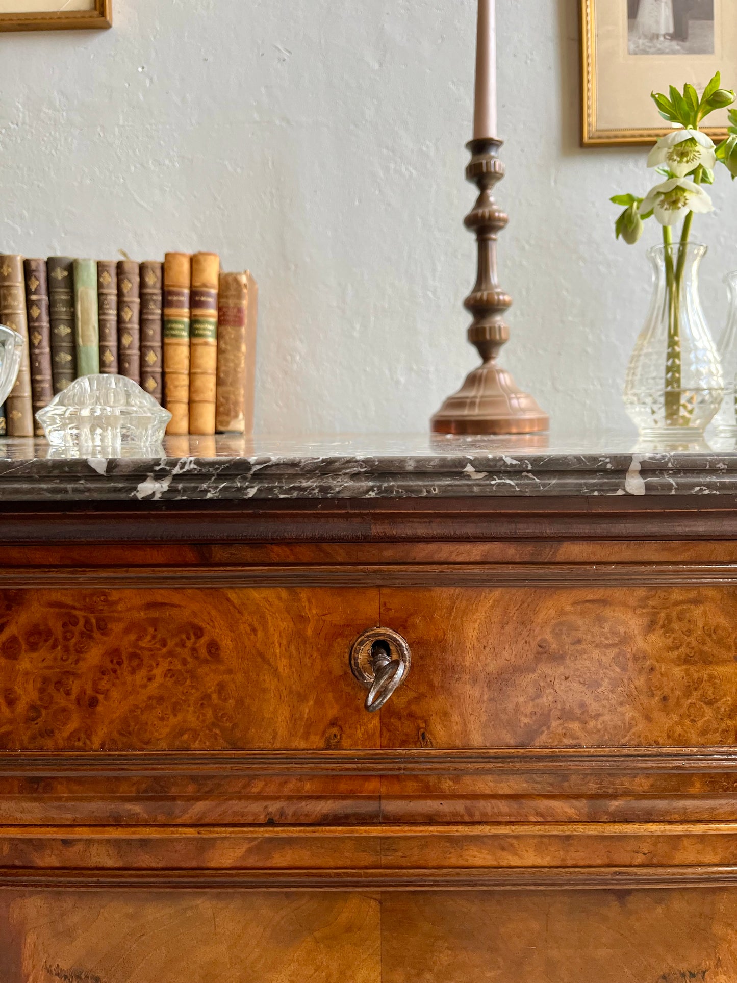 Commode marbre et bois