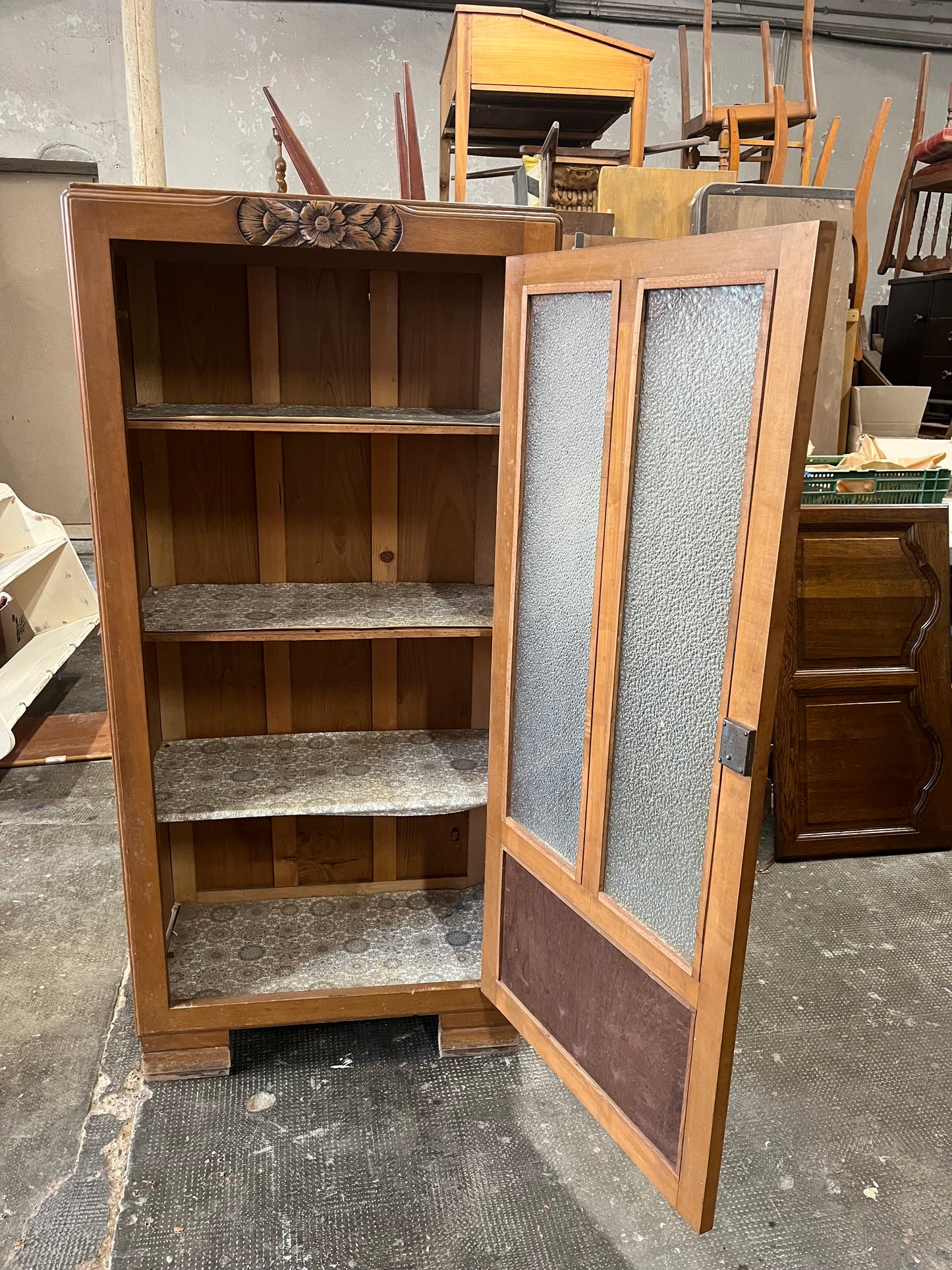 Armoire une porte vitrée art déco