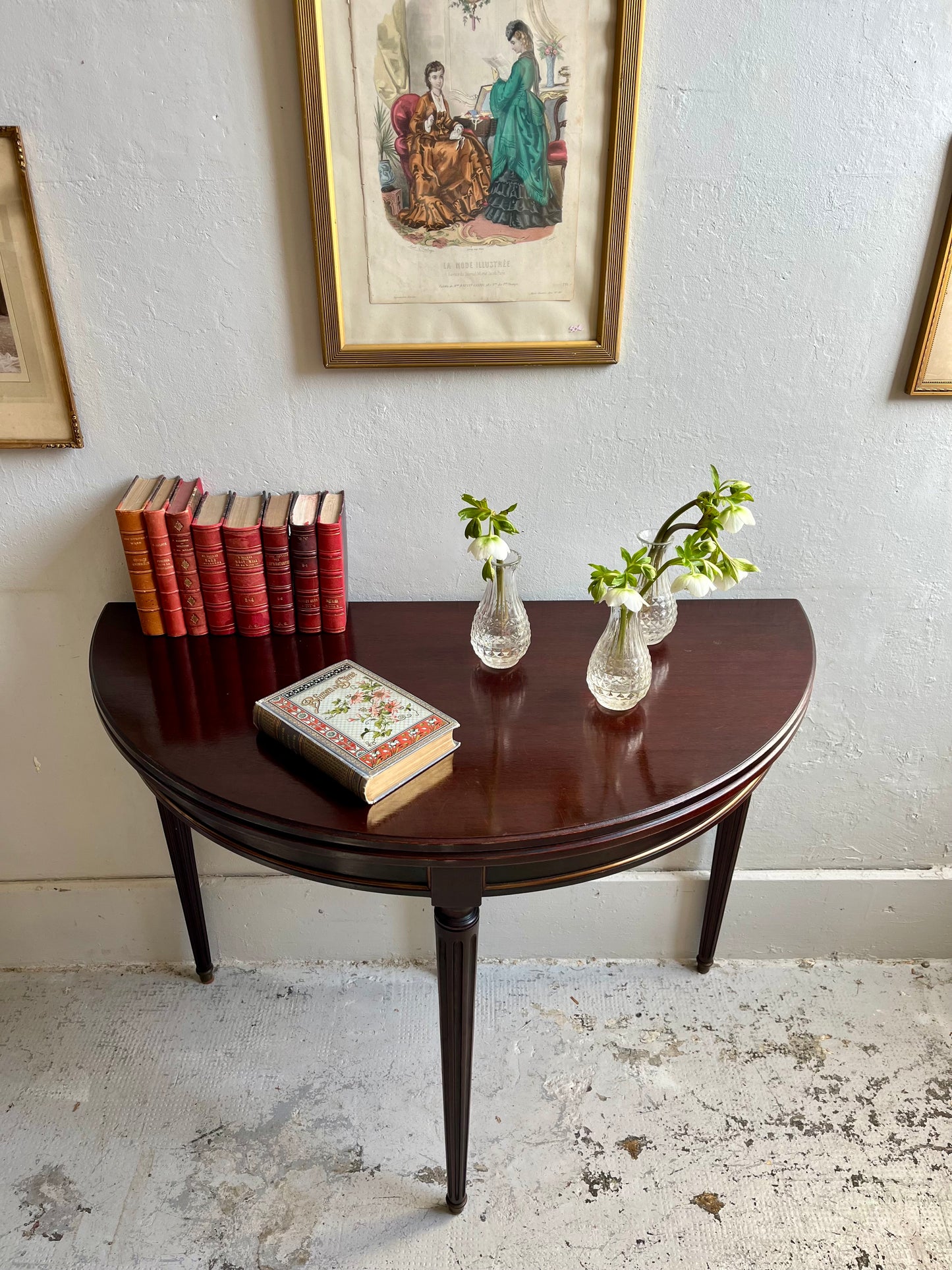 Table demi-lune acajou style Louis XVI