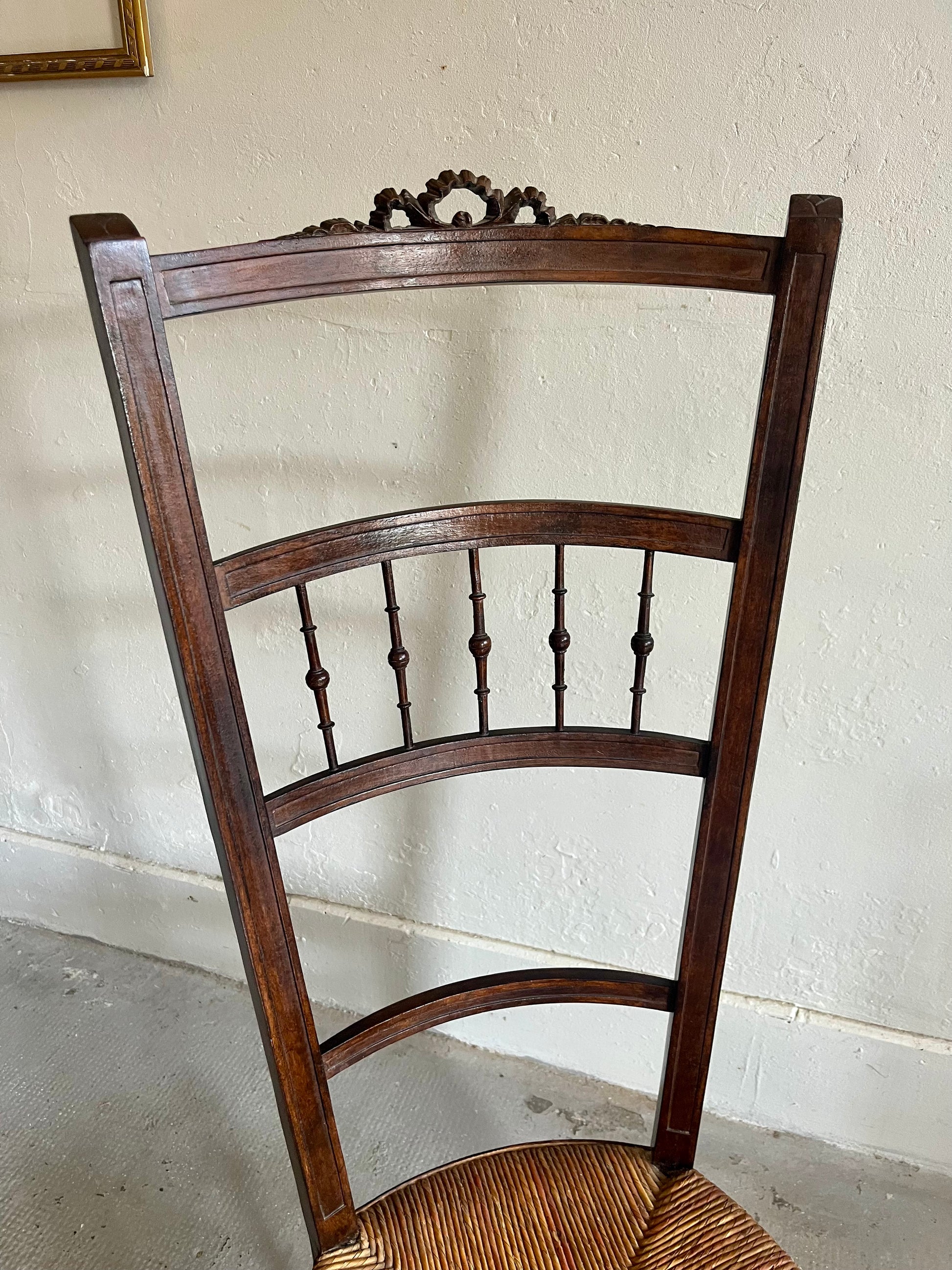 Chaise ancienne Prie Dieu   Patine