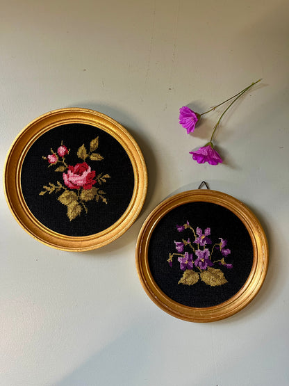 Paire de cadre brodés fleuris  Décoration Patine