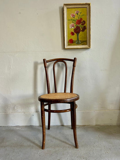 Chaise bistrot bois courbe assise cannage - type Thonet   Patine