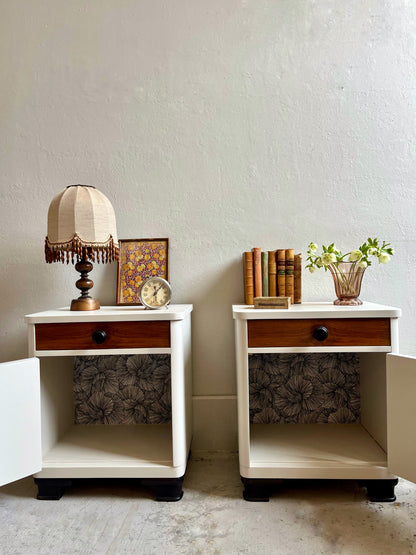 Paire de chevets beige et bois