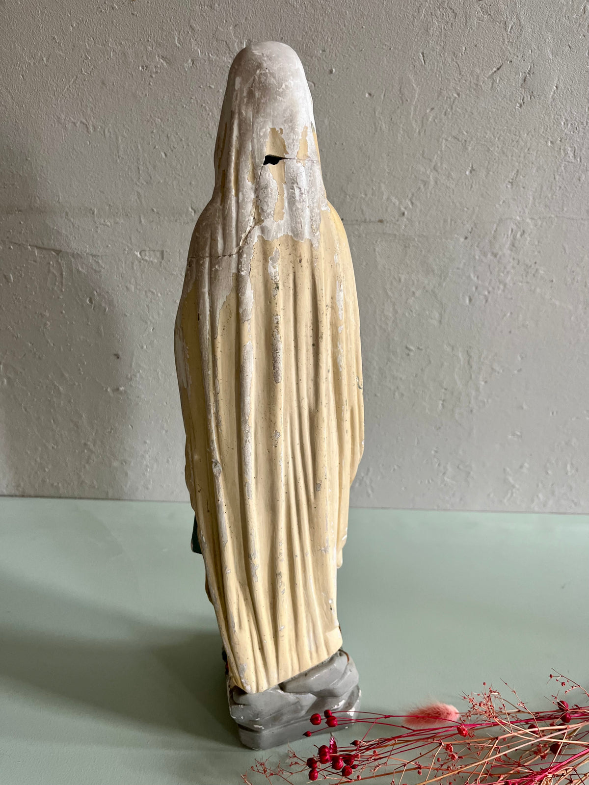 Vierge ancienne en plâtre  Décoration Patine