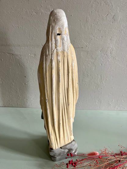 Vierge ancienne en plâtre  Décoration Patine