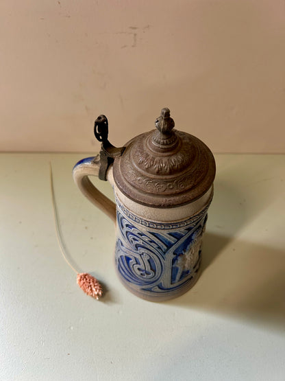 Chope à bière en grès   Patine
