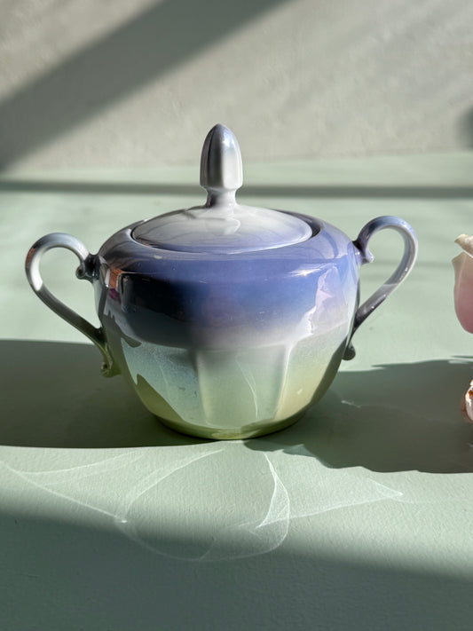 Sucrier bleu irisé ancien