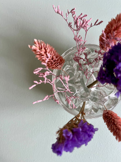 Pique fleurs ancien et fleurs séchées