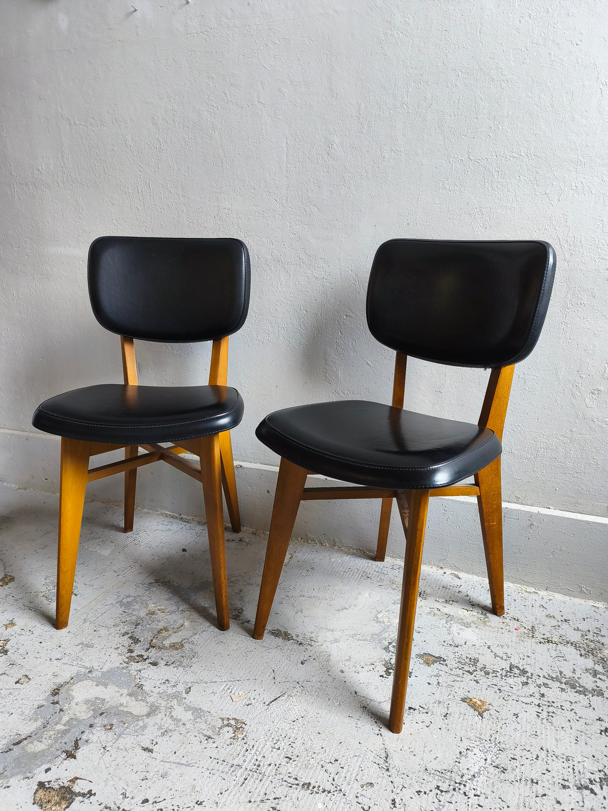 Chaise vintage style scandinave lot de 2   Patine