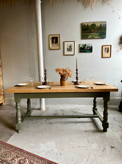 Table à manger vert et bois