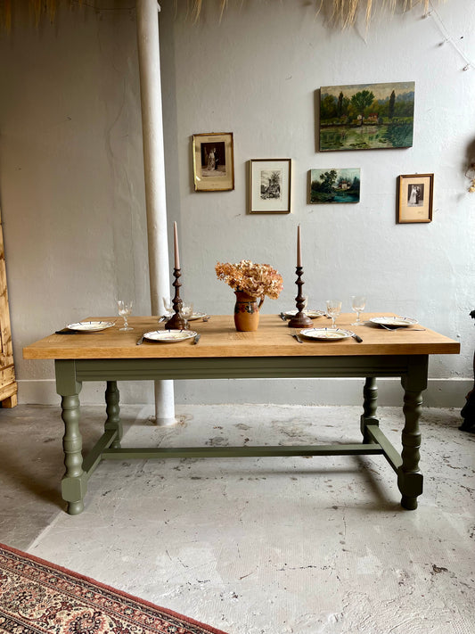 Table à manger vert et bois