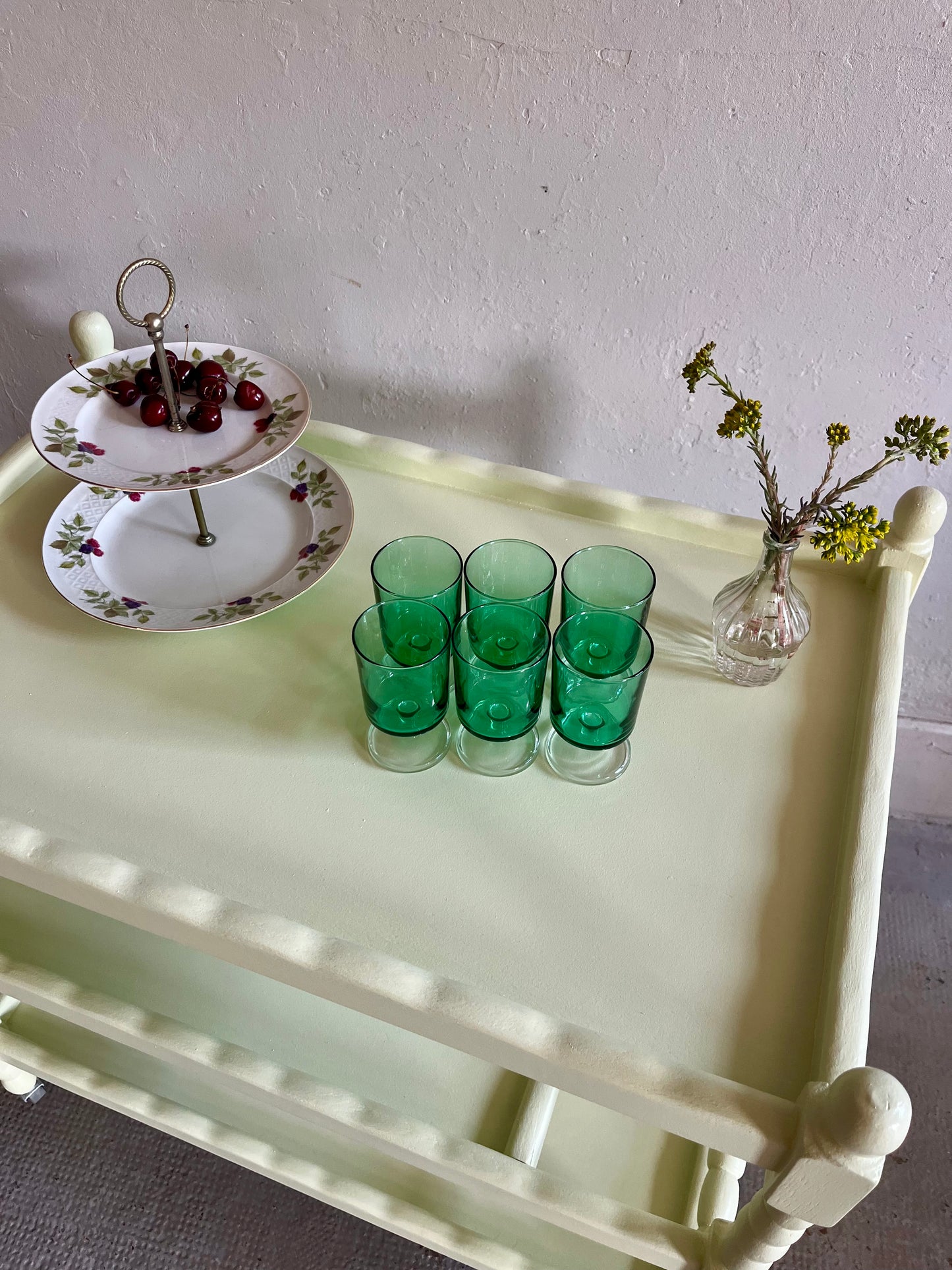 Desserte de service jaune pâle  Meubles Patine
