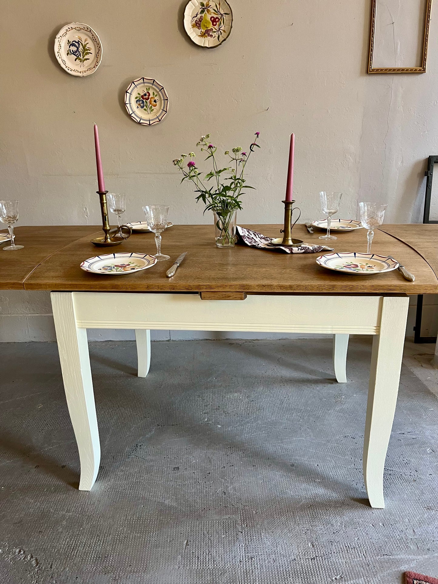 Tables ancienne bois et beige avec allonges  Meubles Patine