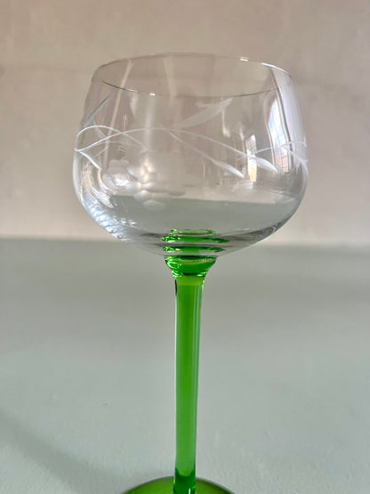 Verres à vin blanc alsaciens-lot de  4   Patine
