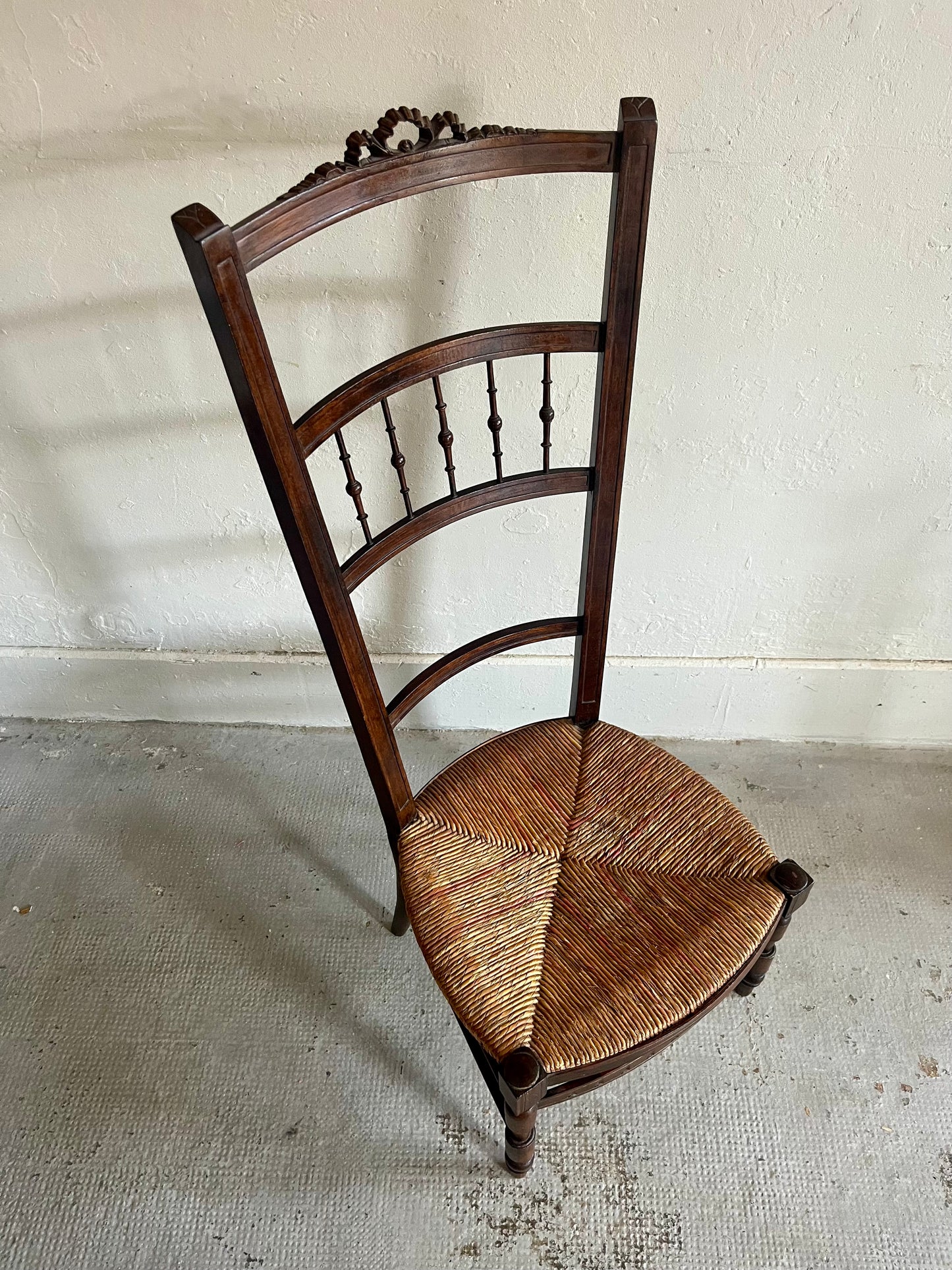 Chaise ancienne Prie Dieu   Patine