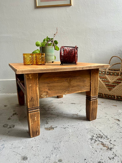 Table basse patiné en bois