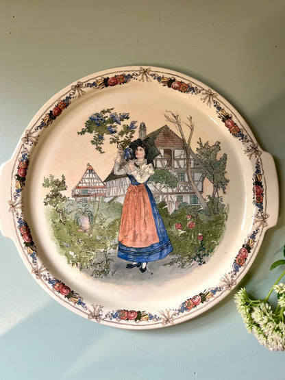 Plat ancien Sarreguemines Obernai – Henri Loux  Vaisselle Patine
