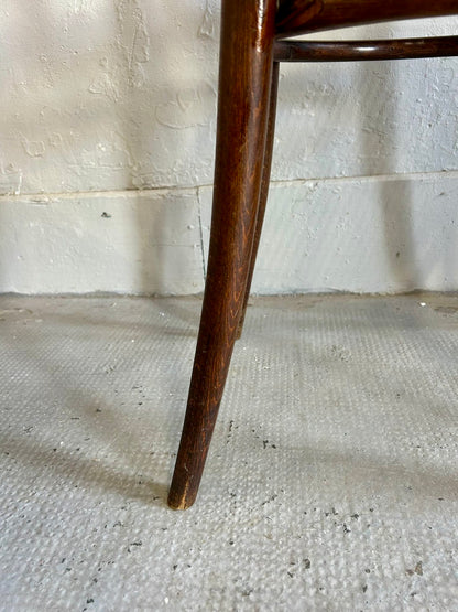 Chaise bistrot assise cannage - type  18 Thonet   Patine