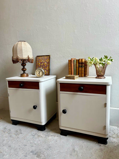 Paire de chevets beige et bois