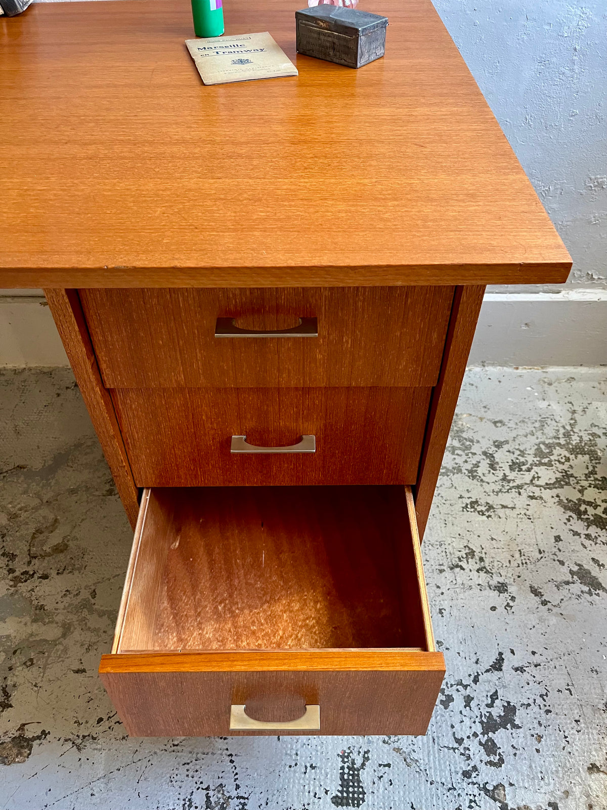 Bureau pied compas  Meubles Patine