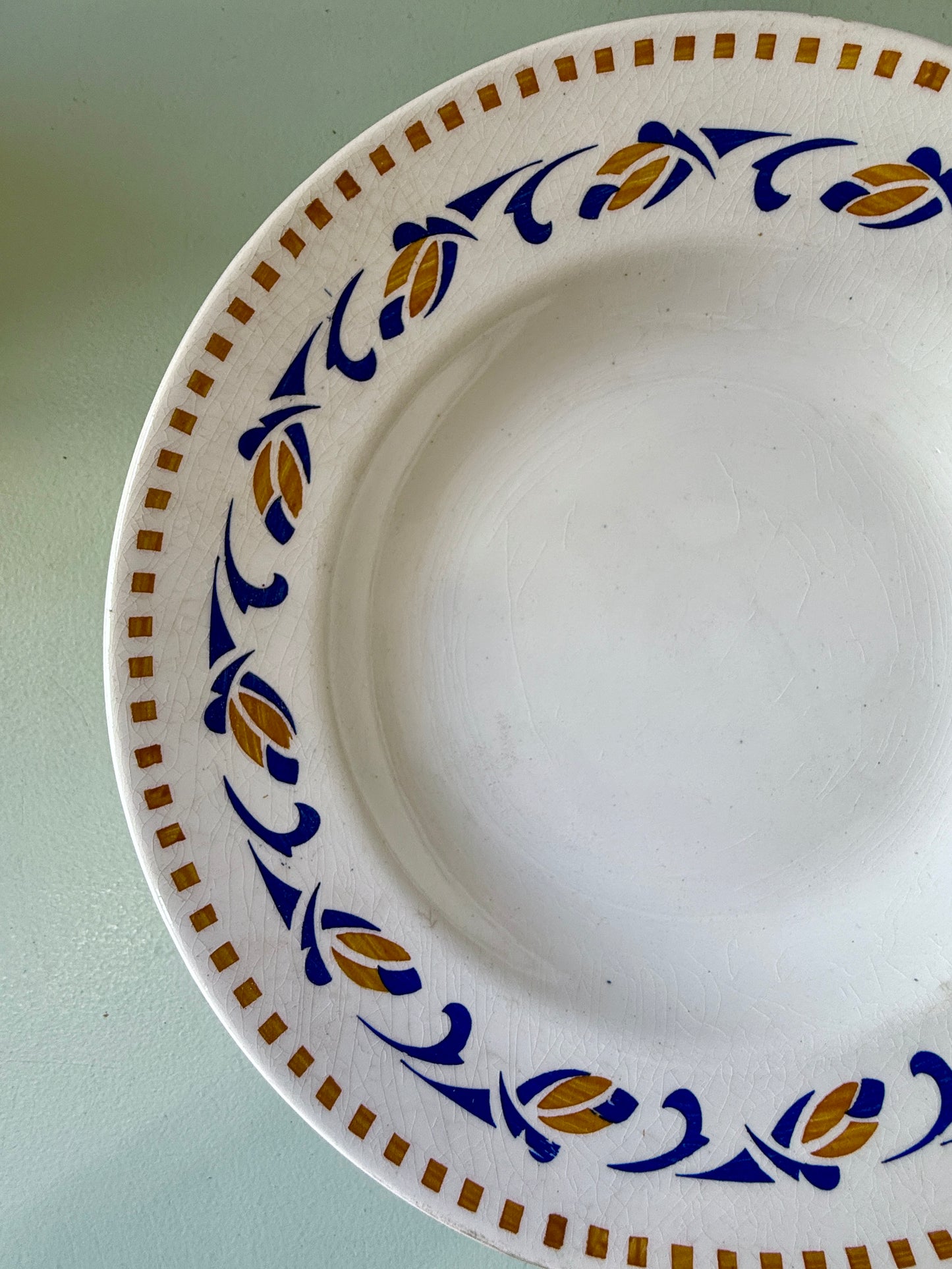 Assiette creuse motifs géométriques de Moulin des Loups