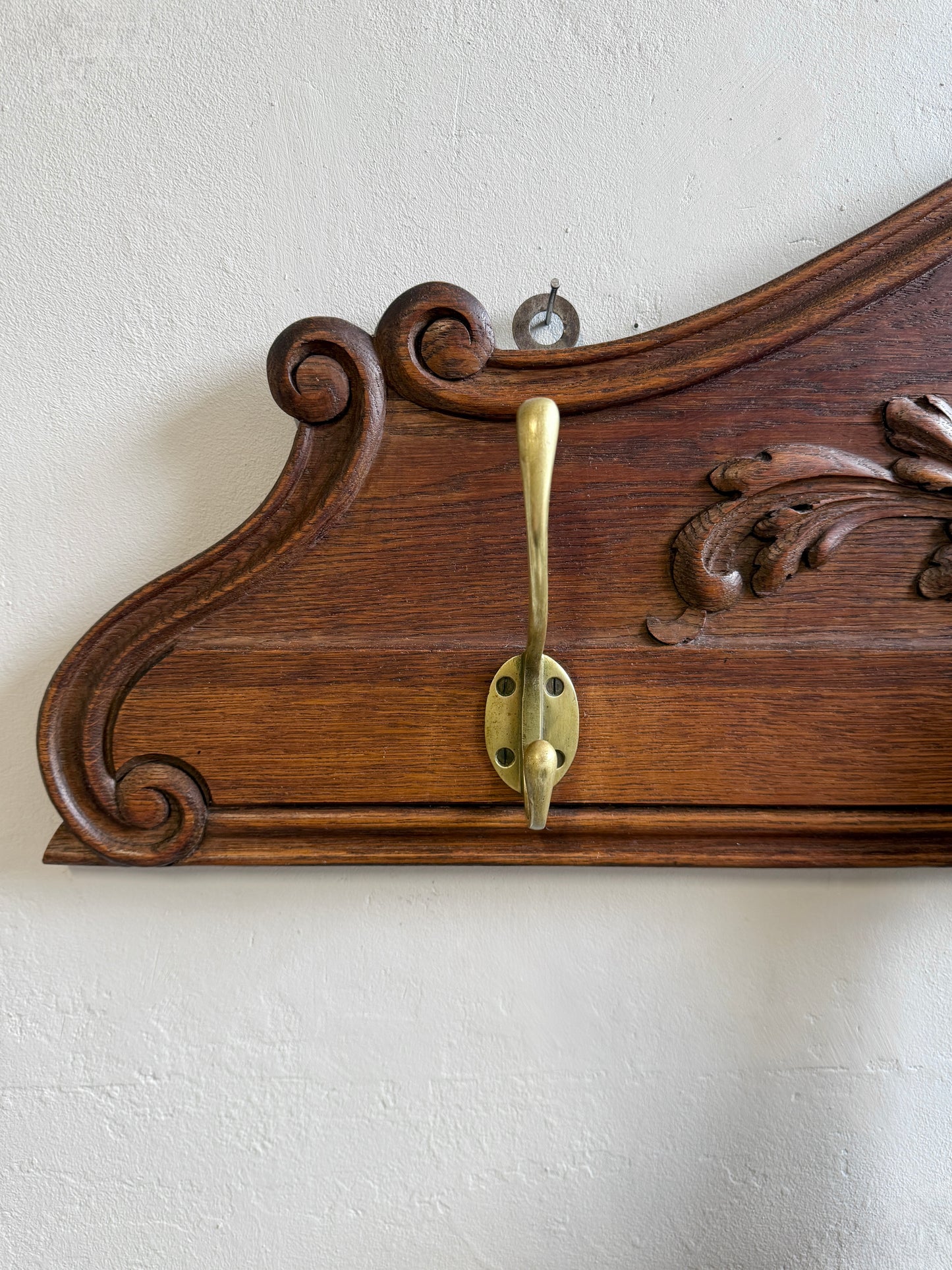 Portemanteau en bois sculpté - 5 crochets