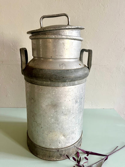 Pot à lait ancien  Décoration Patine