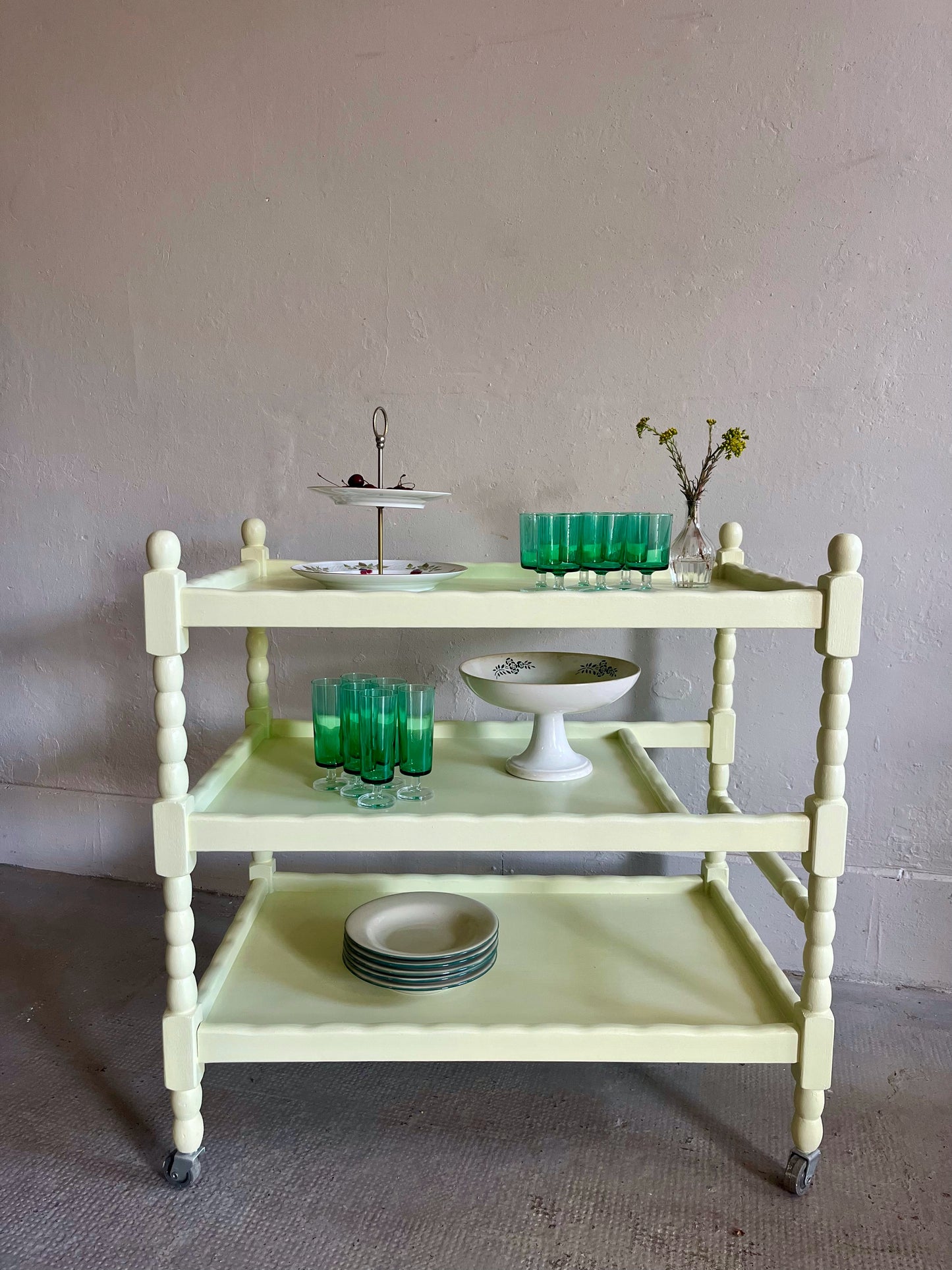 Desserte de service jaune pâle  Meubles Patine