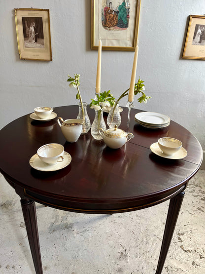 Table demi-lune acajou style Louis XVI