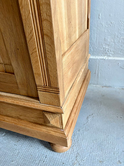 Armoire vitrée ancienne rénovée 2 portes  Meubles Patine