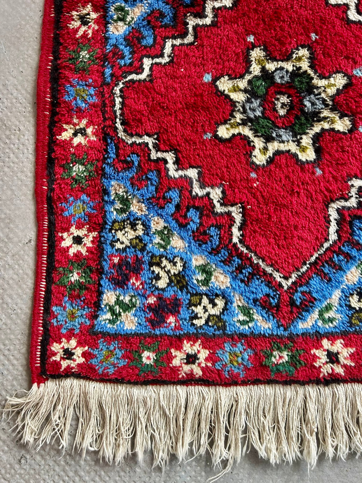 Petit tapis tissé main   Patine