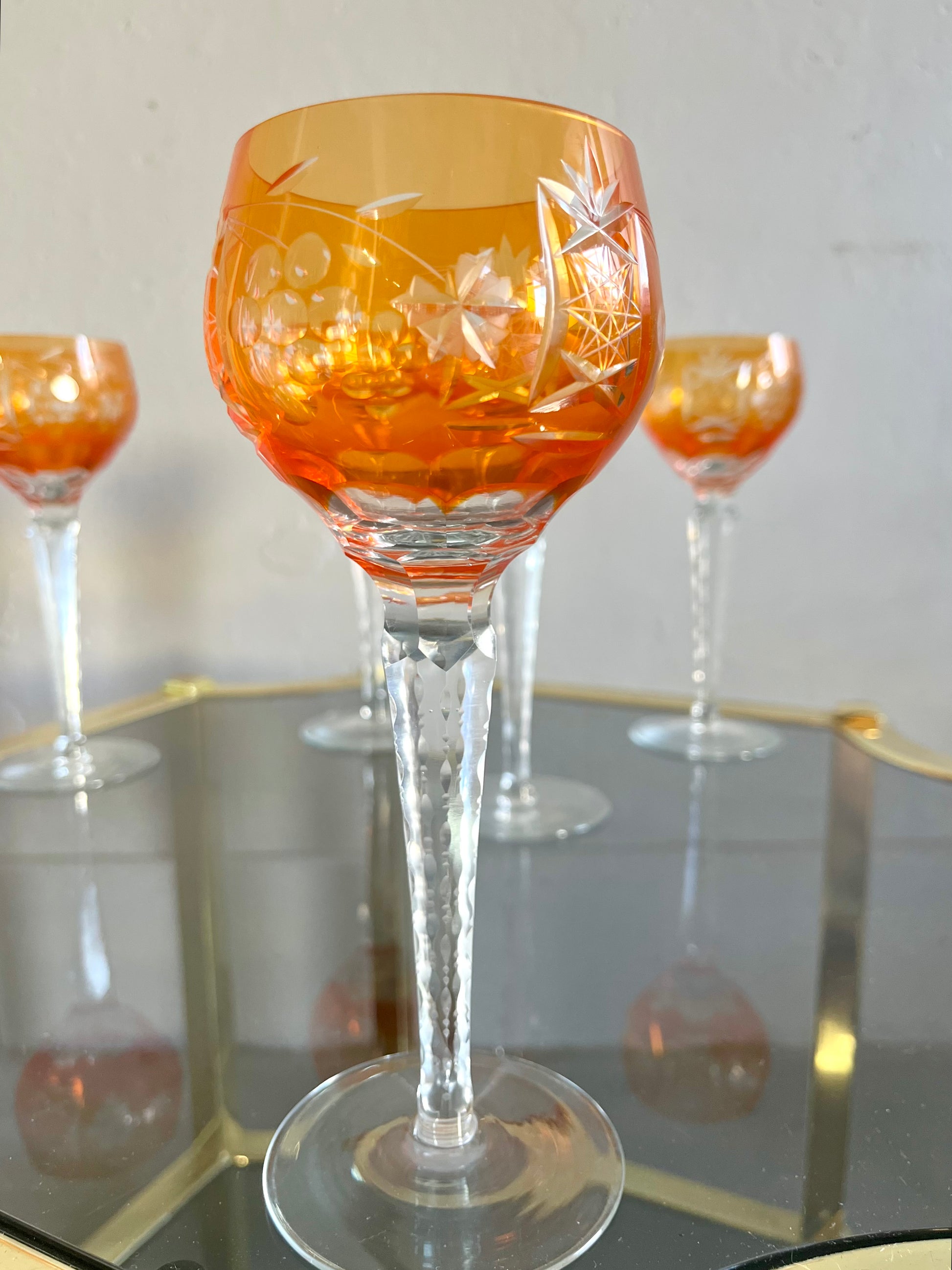 Verres à vin Römer orange en cristal taillé – lot de 5  Vaisselle Patine