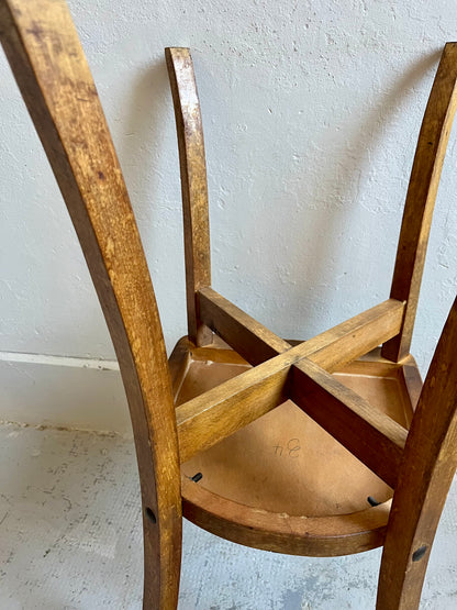 Lot de 2 chaises bistrot anciennes