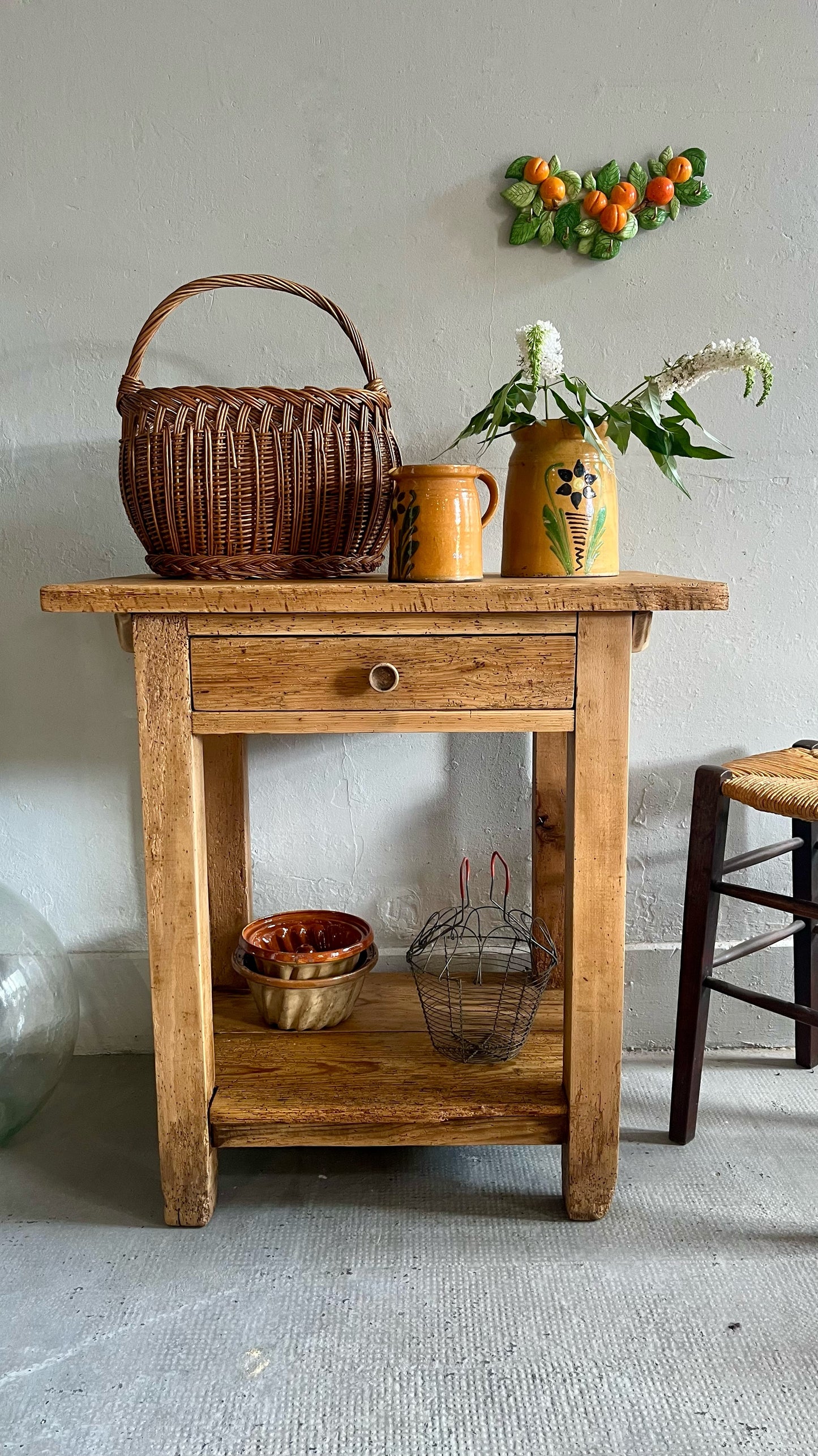 Petit établi ancien avec tiroir   Patine