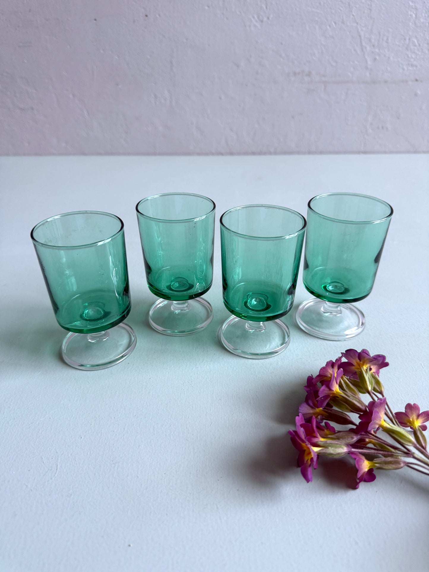 Verres à pied verts - lot de 4