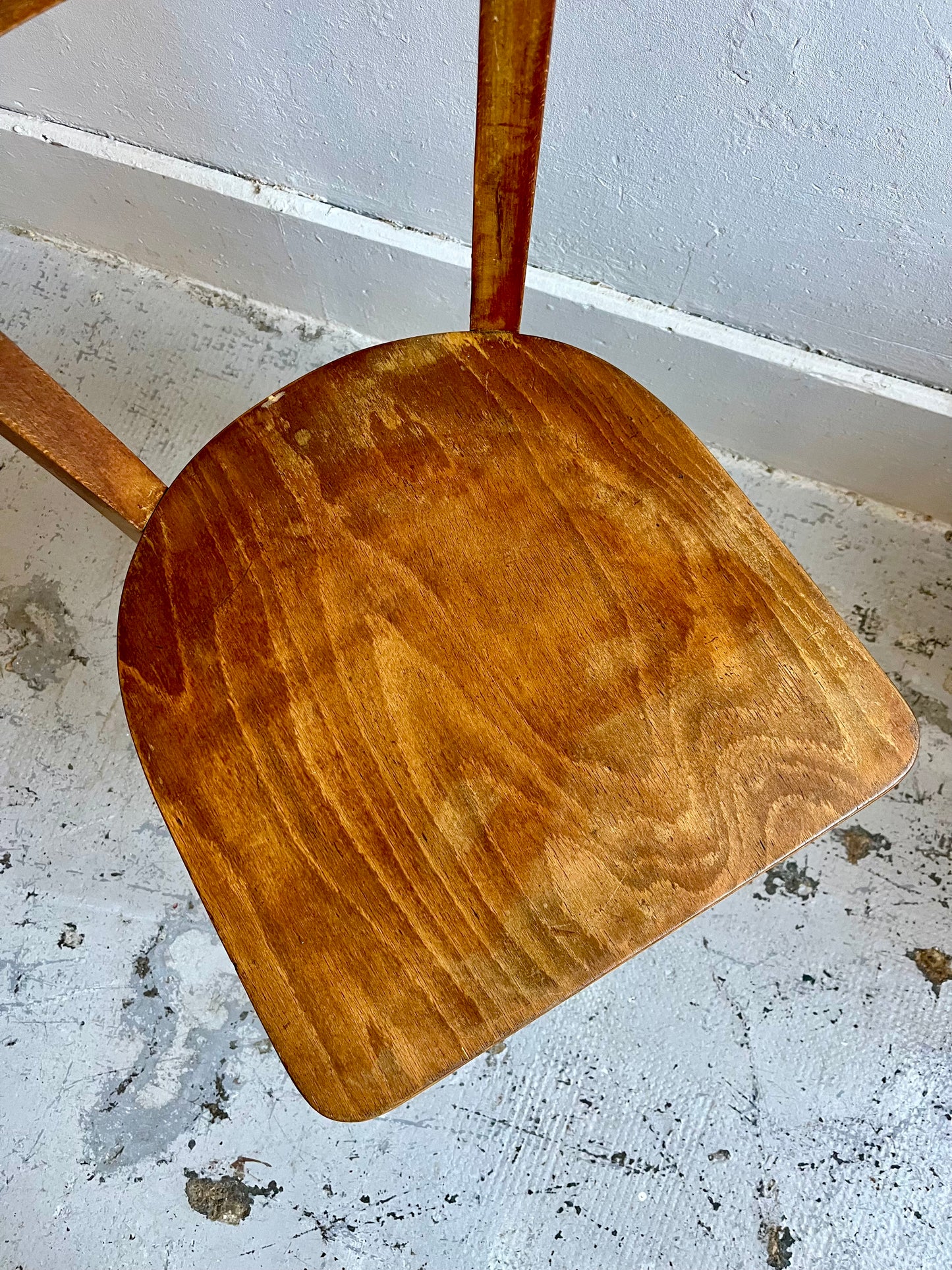 Lot de 2 chaises bistrot anciennes