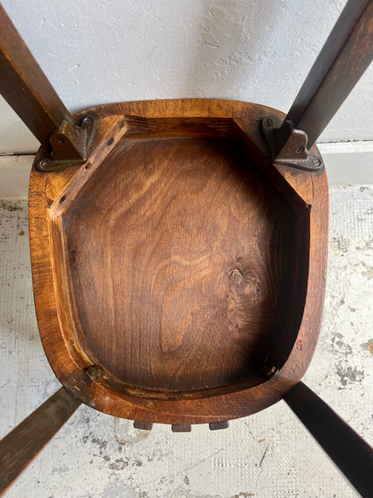 Chaise bistrot ancienne