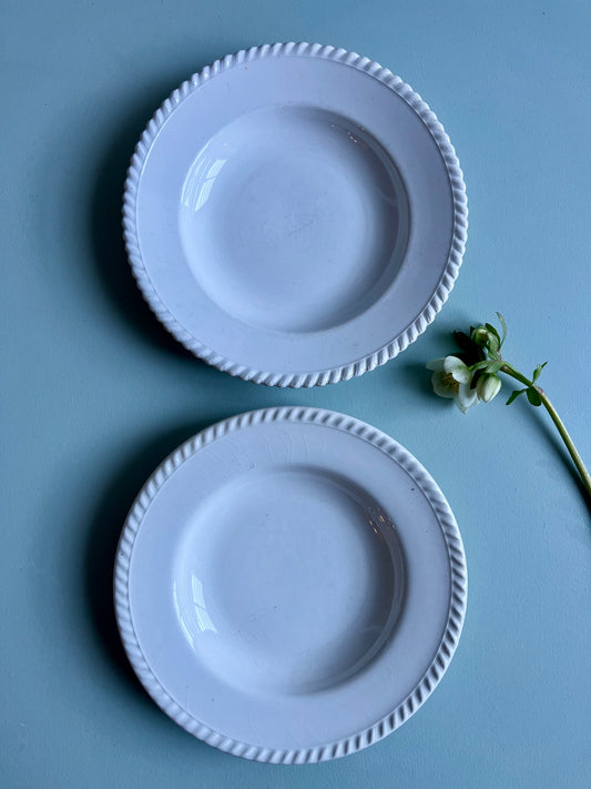 Assiettes creuses en faïence blanche-lot de 2