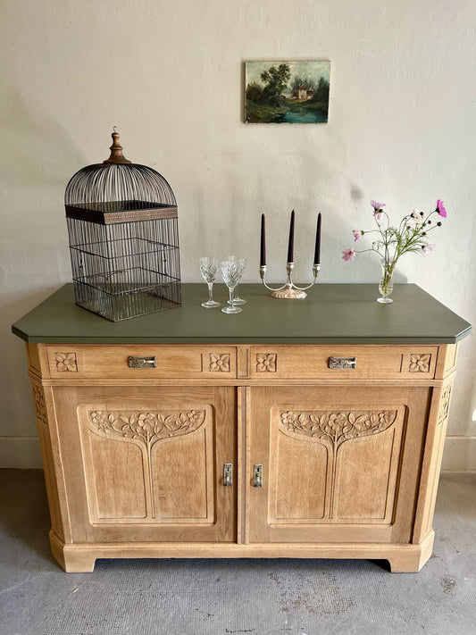 Buffet sculpté en chêne  Meubles Patine