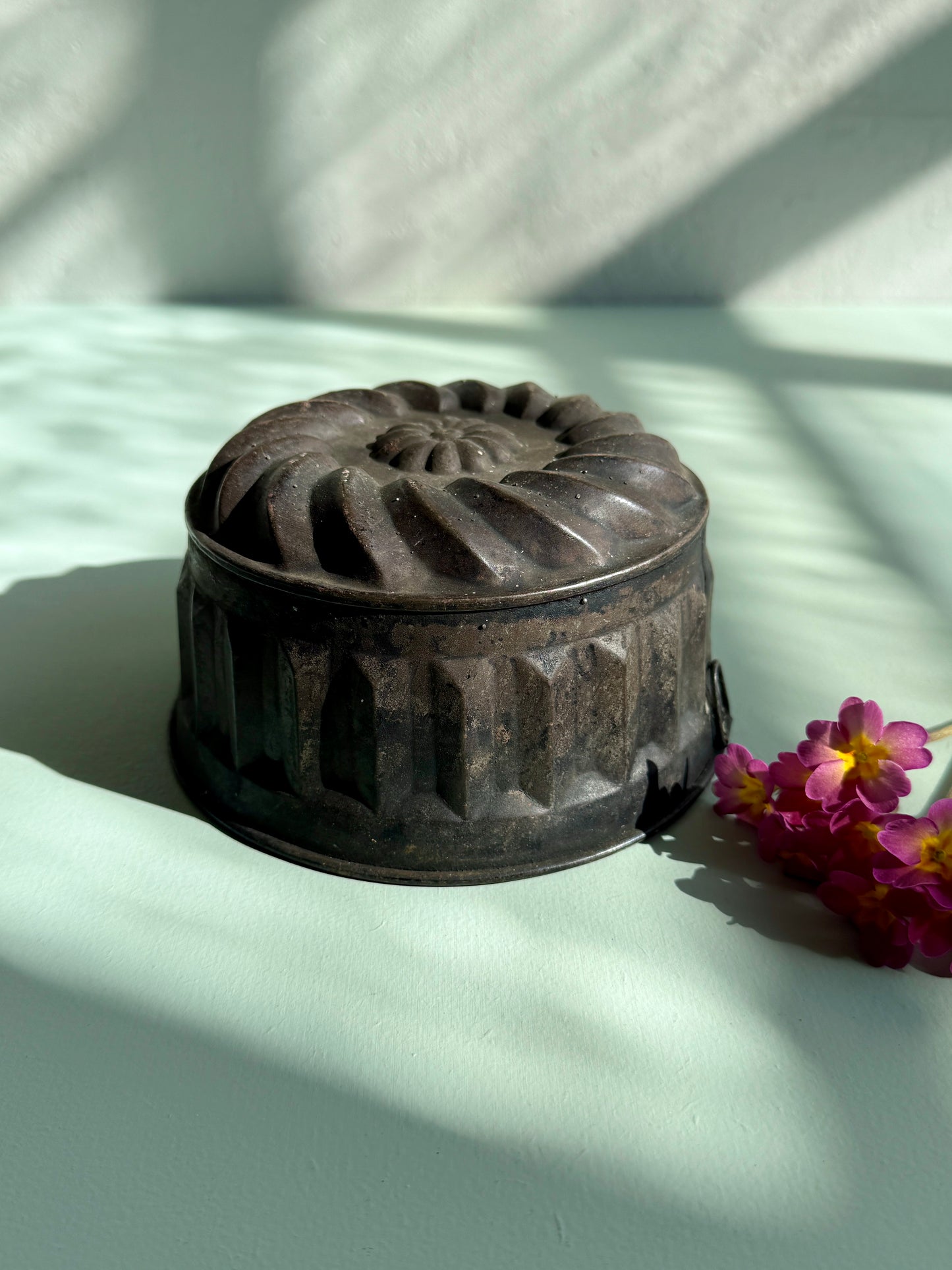 Moule à kougelhopf métallique ancien