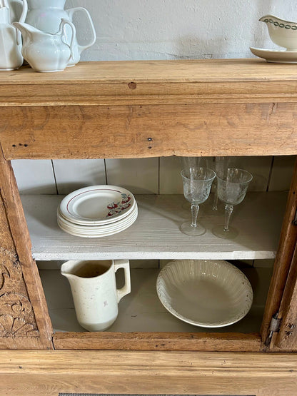 Buffet ancien en chêne sculpté   Patine