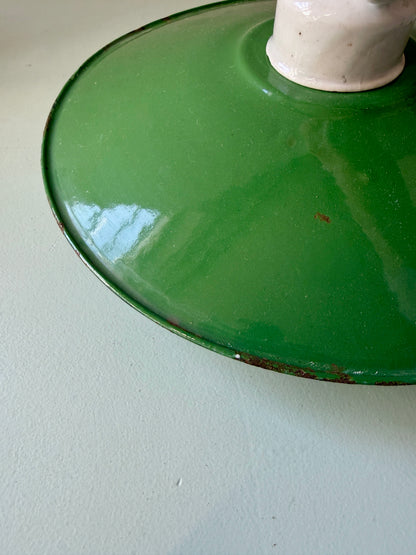 Abat-jour tôle émaillée en vert