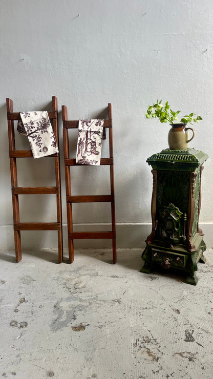 Petite échelle en bois