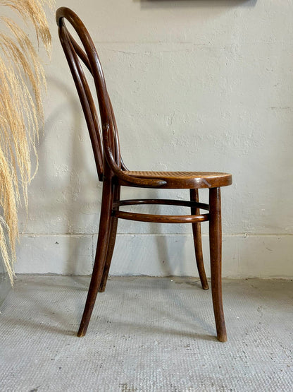 Chaise bistrot assise cannage - type  18 Thonet   Patine