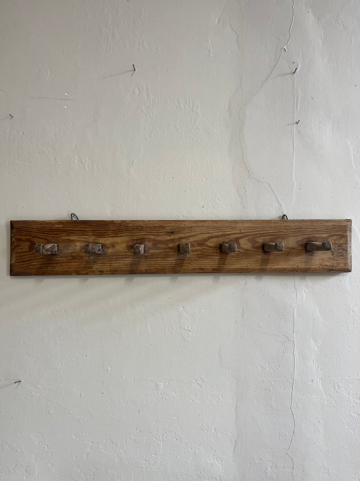 Porte manteaux mural ancien en bois  Décoration Patine