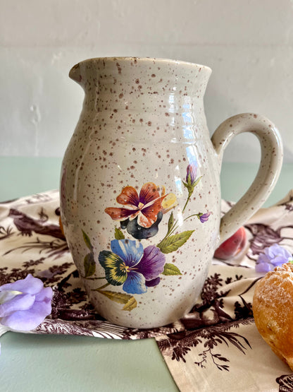 Pichet ancien décoré fleurs   Patine