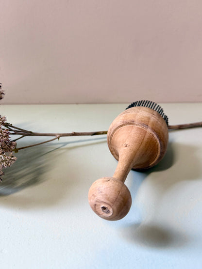 Tampon à pain en bois et métal