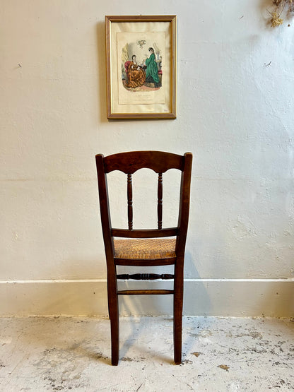 Chaises bistrot en bois foncé à assise paillée - paire